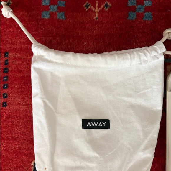 Away Mini Crossbody bag in salt white gloss - Picture 7 of 7